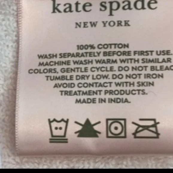 Kate Spade Oversized Luxurious Beach Towel - Picture 3 of 7